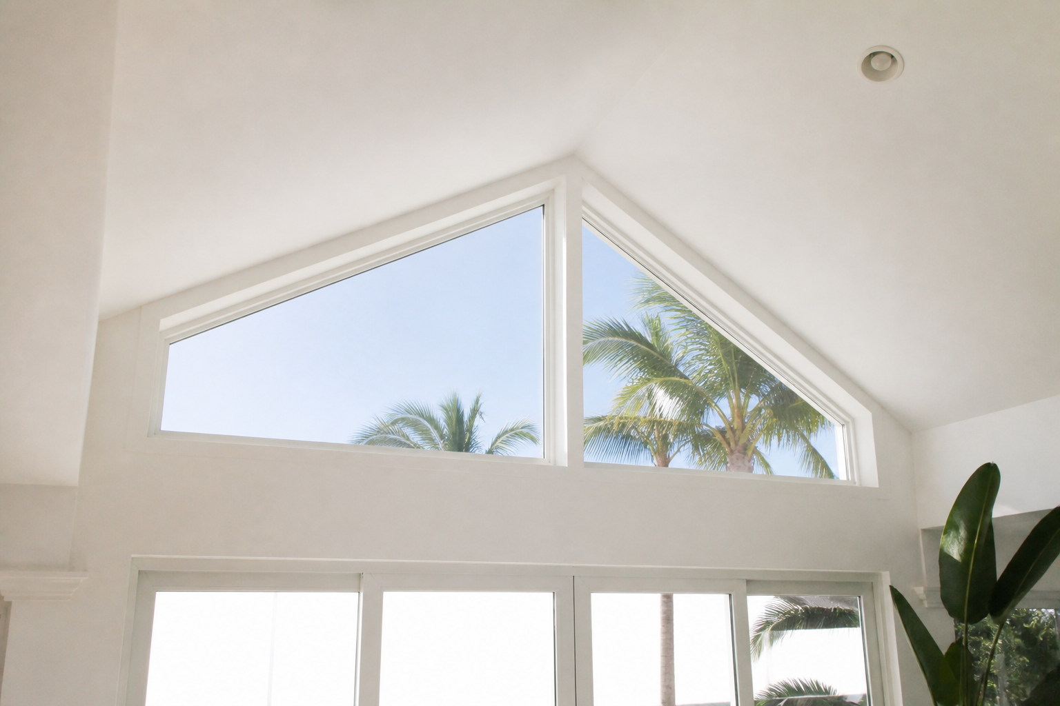 Geometric & Shaped Windows in Hobe Sound, FL | Sightline Windows & Doors Hobe Sound - detail 1